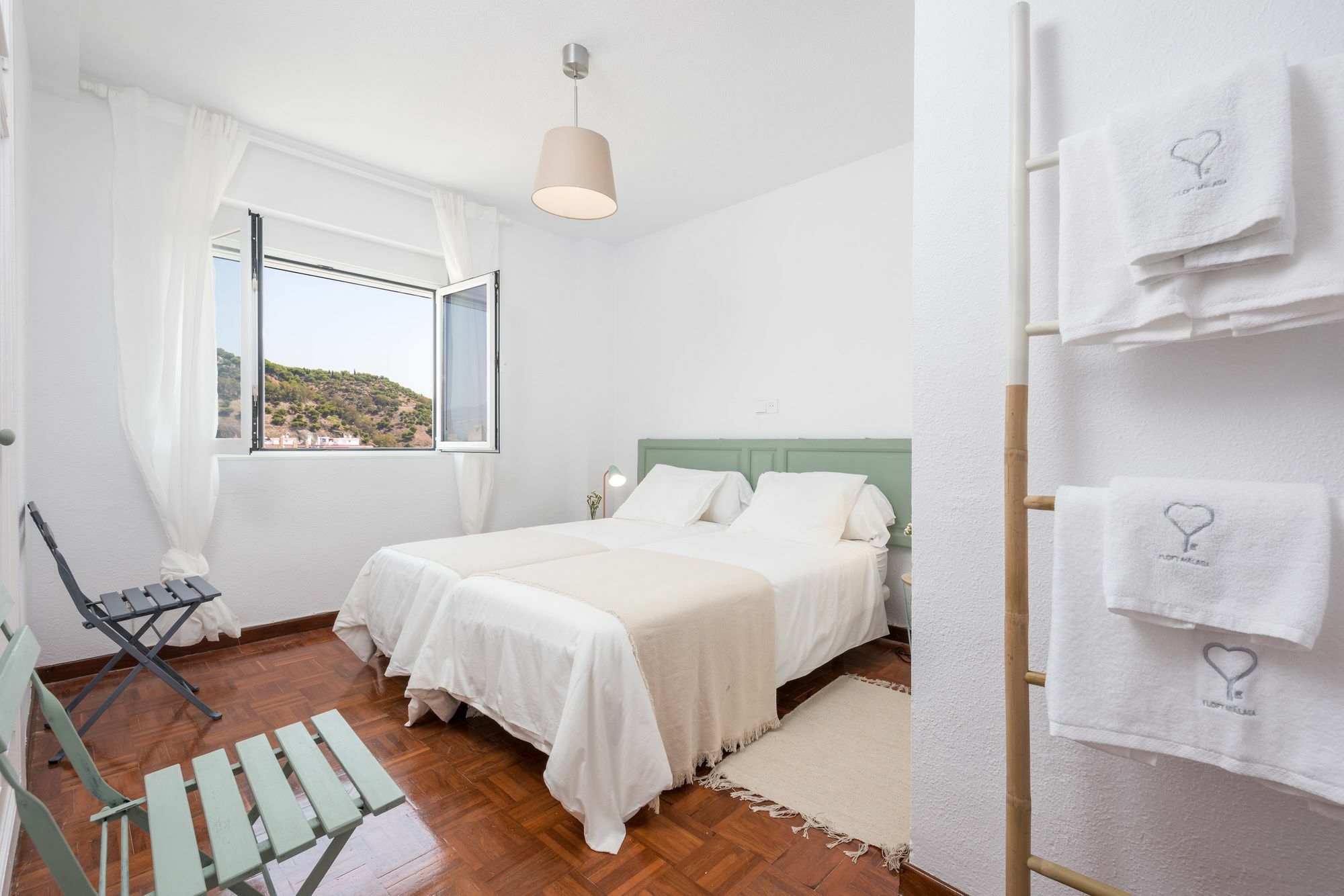 Apartamentos Paseo De La Farola 말라가 외부 사진