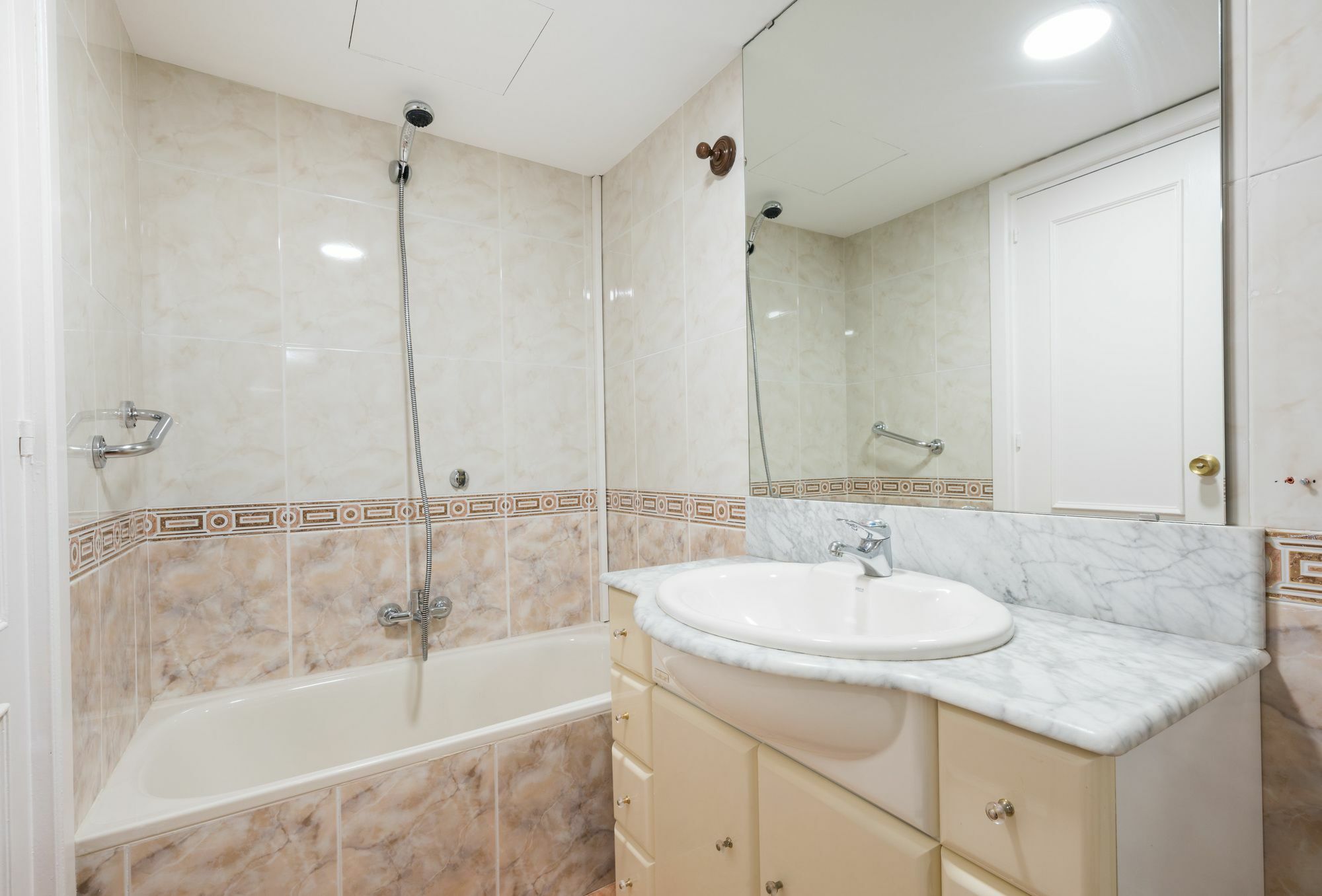 Apartamentos Paseo De La Farola 말라가 외부 사진